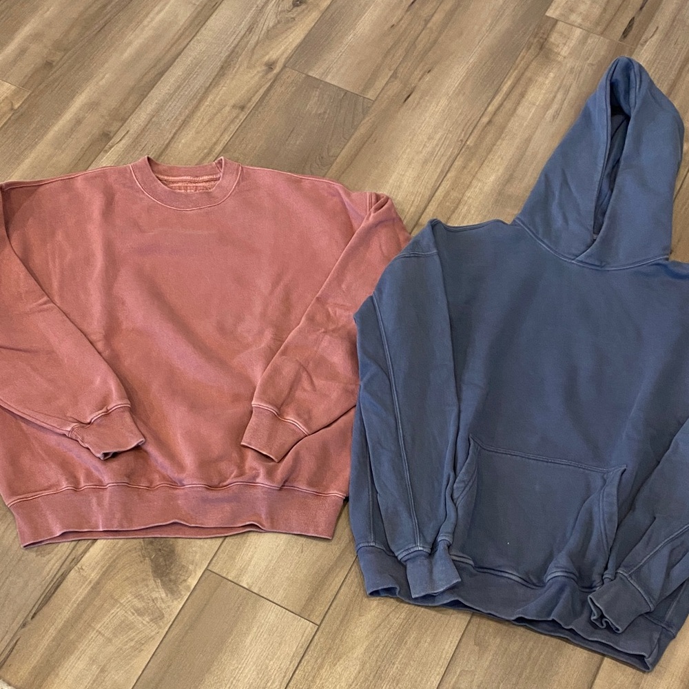 Abercrombie and fitch crewneck and hoodie. Size medium.